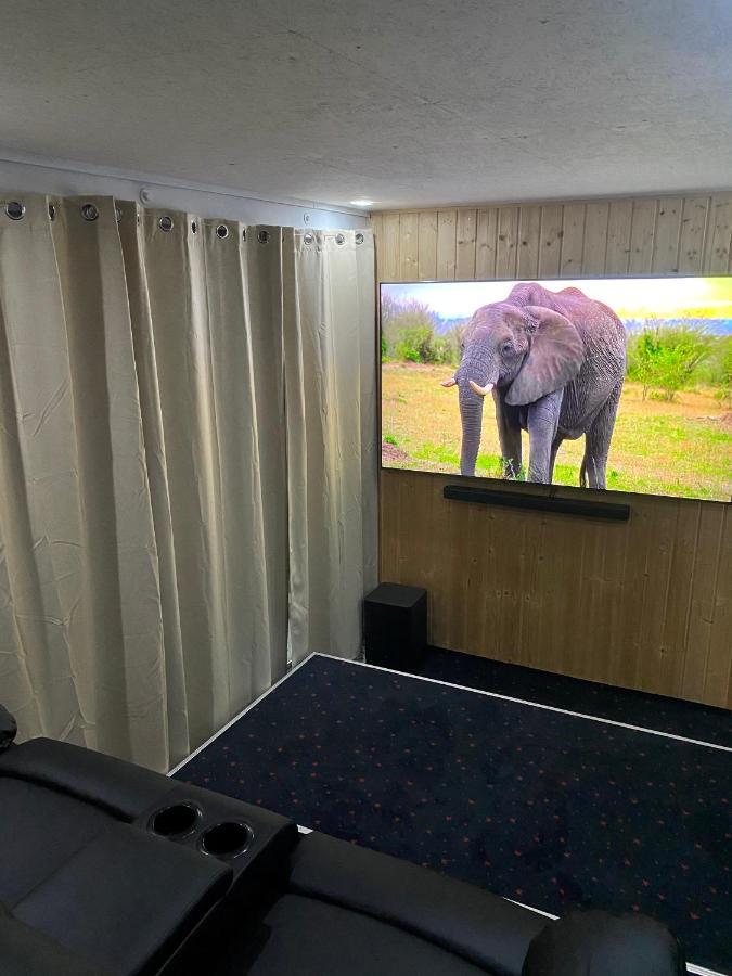 Bungalow Im Schwarzwald Auf Wunderschoenem Anwesen Neubulach Eksteriør bilde
